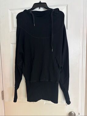 lululemon athletica black flashback hoodie Women’s size 6